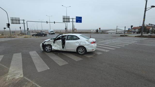 icerisinde hakemlerin de bulundugu otomobil tir 19362723 8322 m