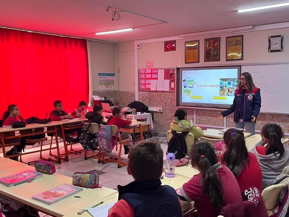 Salavatlı İlkokulu'nda öğrencilere gıda bilinci eğitimi