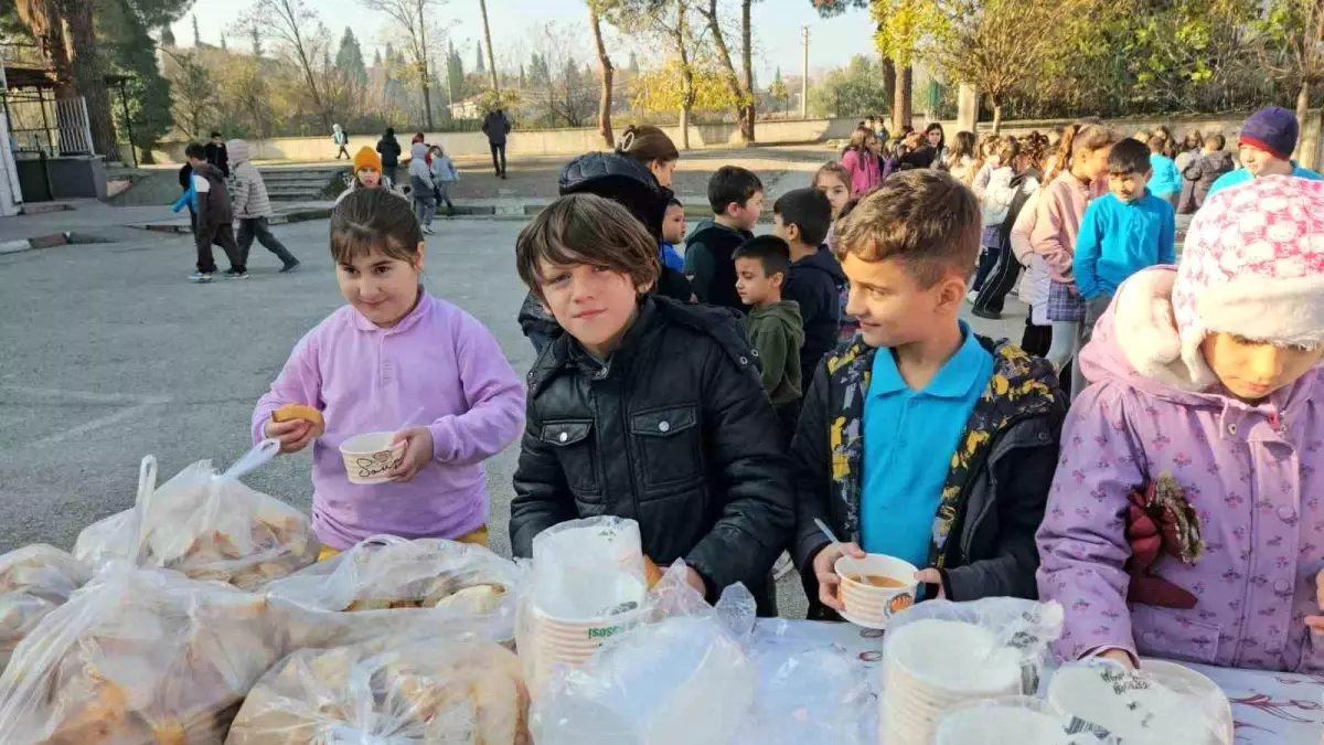 Sındırgı'da 'Yerli Malı Haftası' tarhana ve keşkekle şenlendi