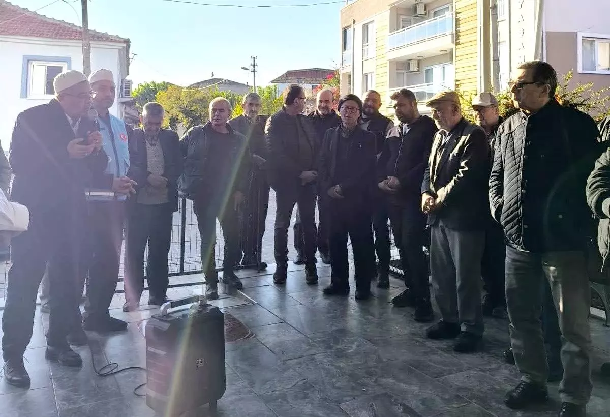 Sultanhisar'da umre yolcuları dualarla kutsal topraklara uğurlandı