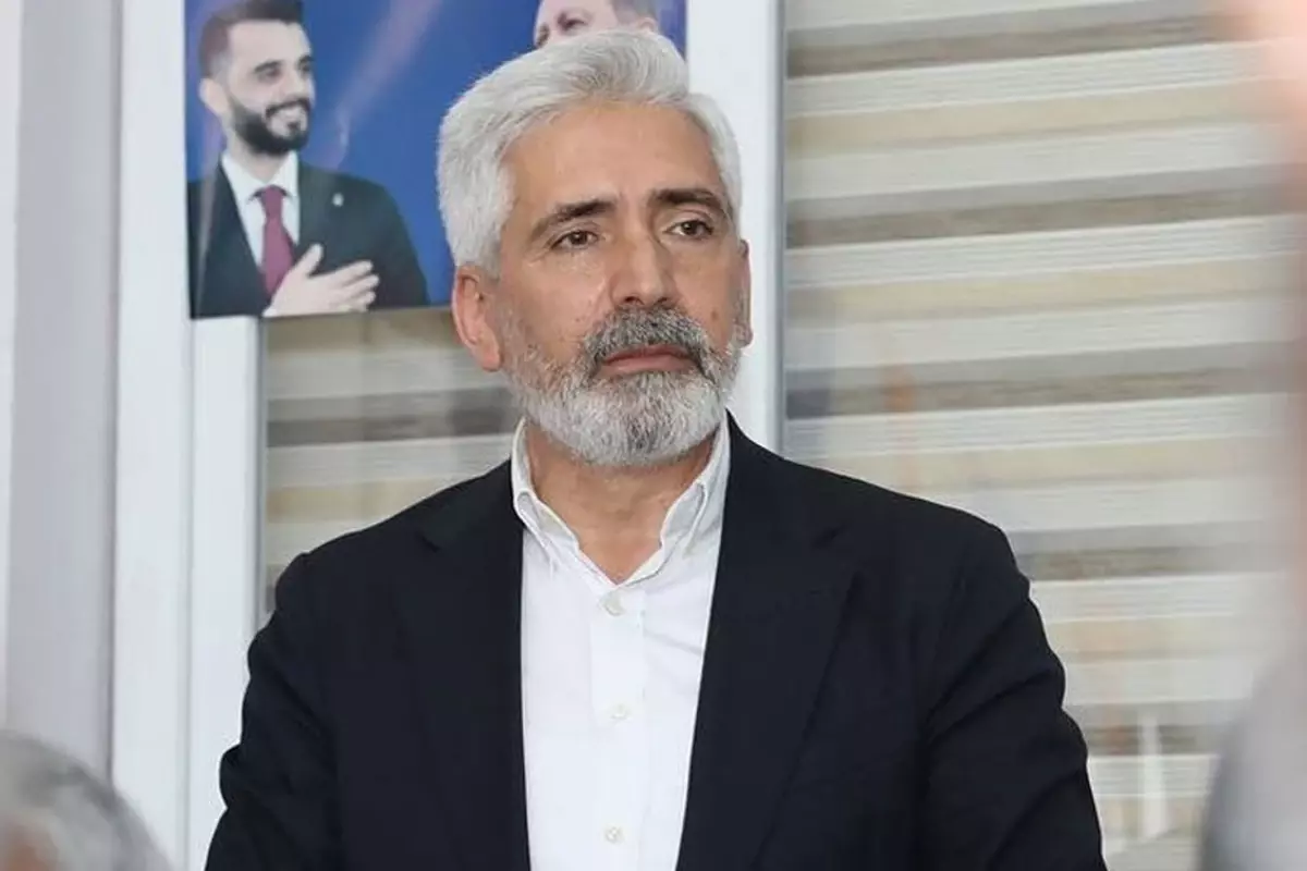 Ak Parti Milletvekili Galip Ensarioğlu'ndan Leyla Zana'ya yönelik tezahüratlara tepki