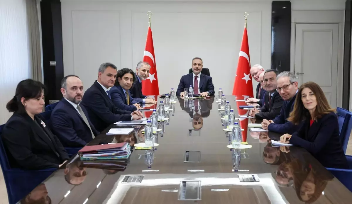 Bakan Fidan, SETA Vaşington Ofisi yetkililerini kabul etti