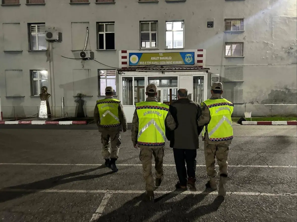 Çek suçundan aranan hükümlü Muş'ta yakalandı