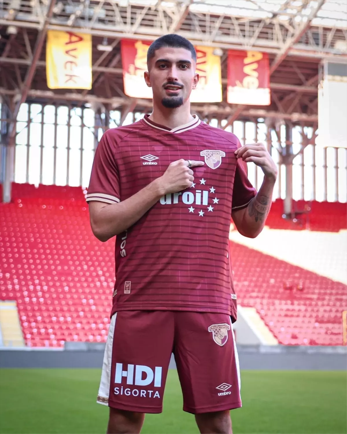 Göztepe, İsviçreli hücum oyuncusu Alexis Antunes'i transfer etti