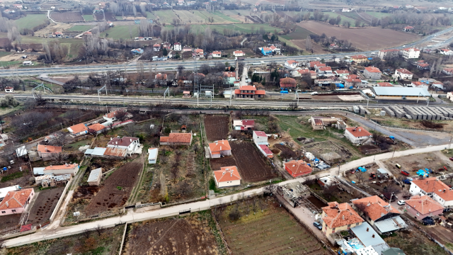 Kemal Sunal's film has come true! The neighborhood protested the barbed wire drawn at midnight