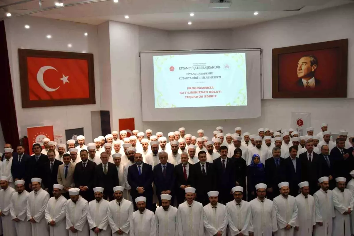 Kütahya'da 'Aday Din Görevlileri 3. Dönem Mezuniyet Töreni'