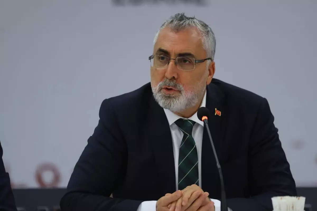 Rakam belirlendi mi? Bakan Işıkhan'dan yeni asgari ücret mesajı