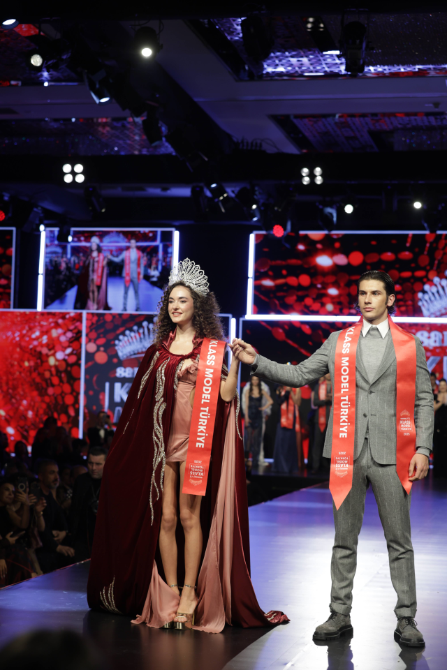 SammyVit selected the stars of Klass Model Turkey with a magnificent night