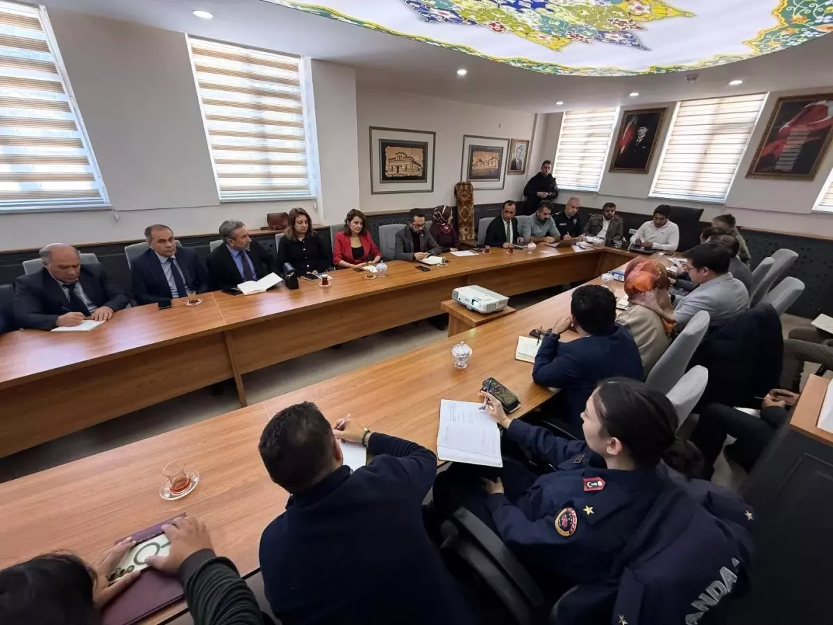 Sarıkamış'ta anma öncesi kritik toplantı: 'Türkiye Şehitleriyle Yürüyor'