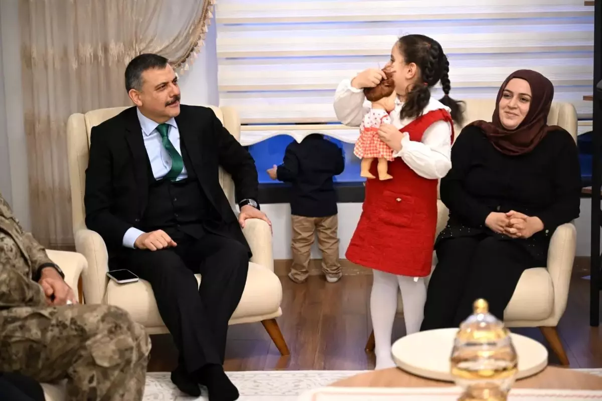 Şehidin ailesine vefa ziyareti