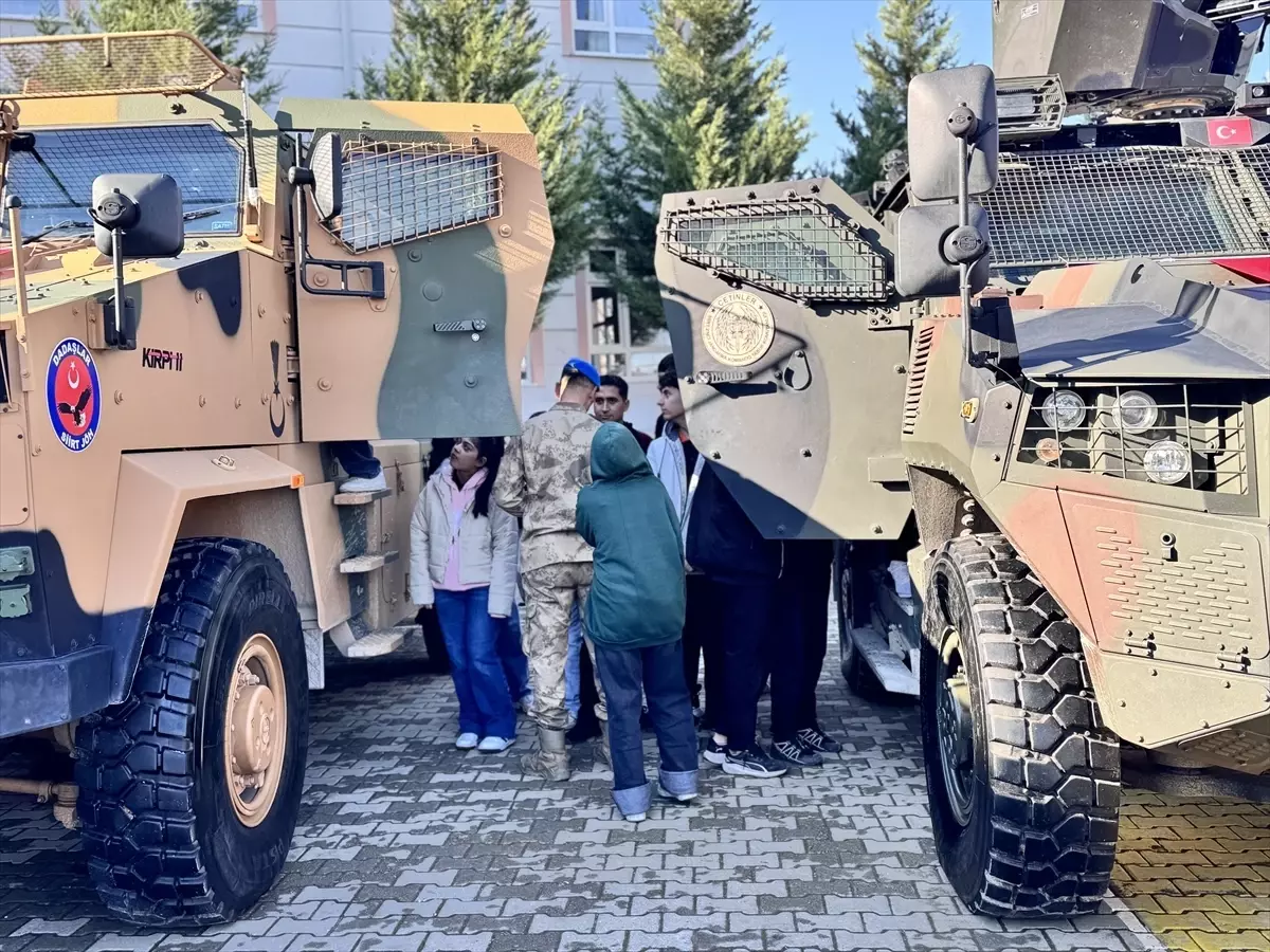 Siirt'te 'Yerli Malı Haftası'nda öğrencilere yerli ve milli araçlar tanıtıldı