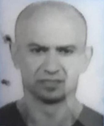 2 gundur kayip olarak aranan sahis mezarlikta olu 19367649 52 m