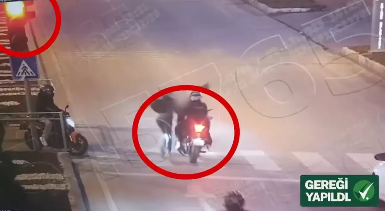 Bakan Yerlikaya: Edirne'de kırmızı ışık ihlali yaparak yayaya çarpan motosiklet sürücüsünün yakalandı