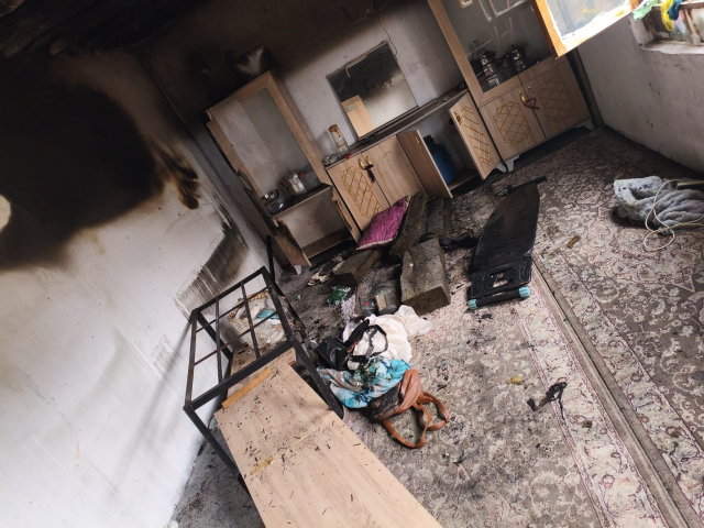 تحدث حرائق في كل منزل تذهب إليه هذه العائلة! أصيب طفل يبلغ من العمر شهرين