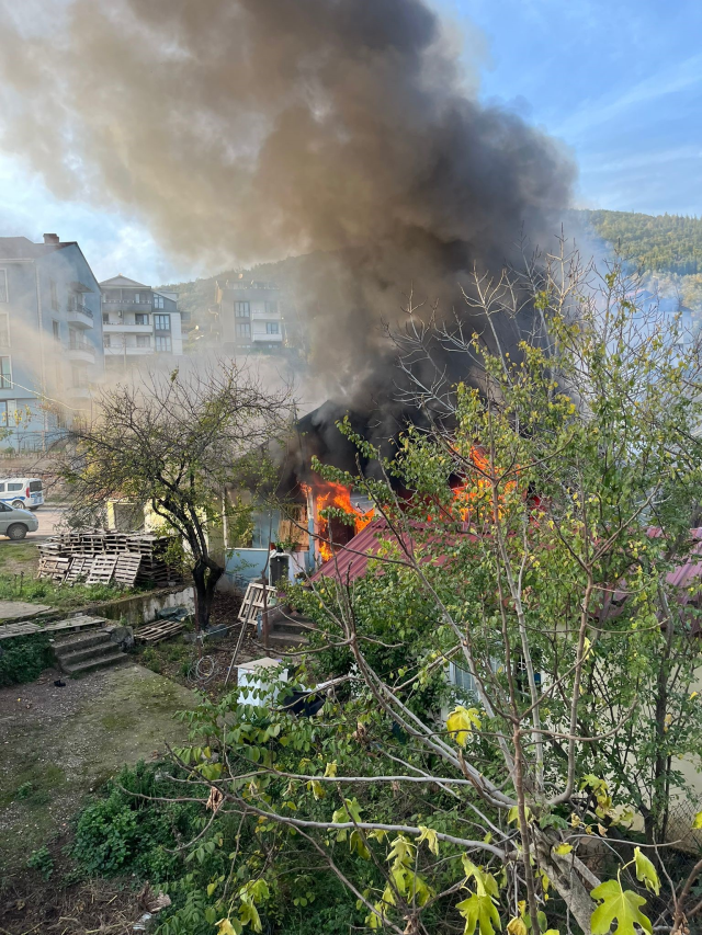 She was about to lose her life while trying to refill her lighter, she burned and so did her house