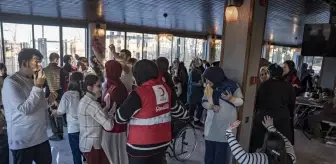 Erzurum'da bedensel ve zihinsel engelliler Yerli Malı Haftası'nda gönüllerince eğlendi