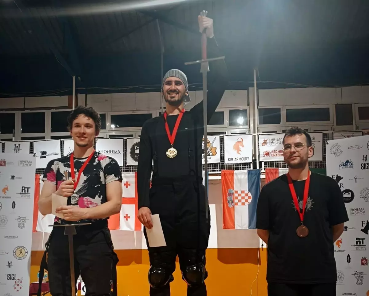 Eskişehirli sporcu, uzun kılıç kategorisinde 3. oldu