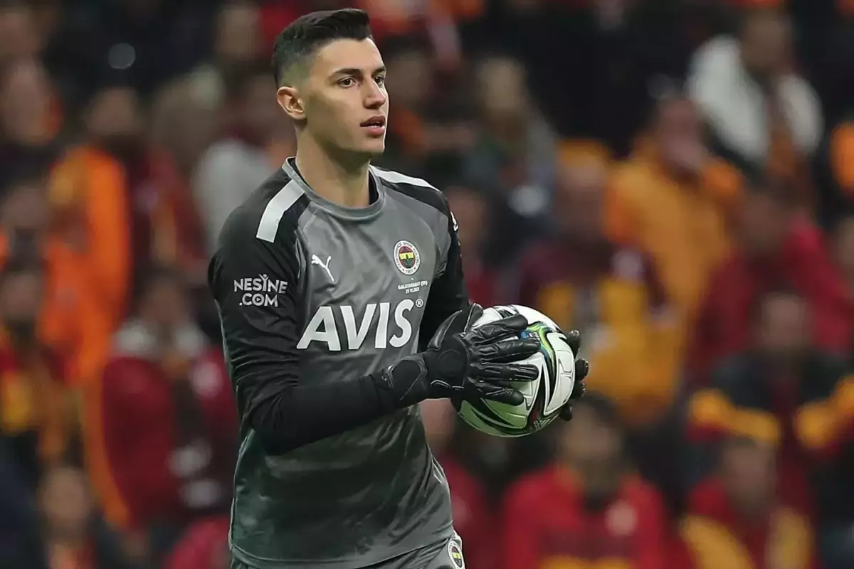 Fenerbahçe'ye Berke Özer piyangosu