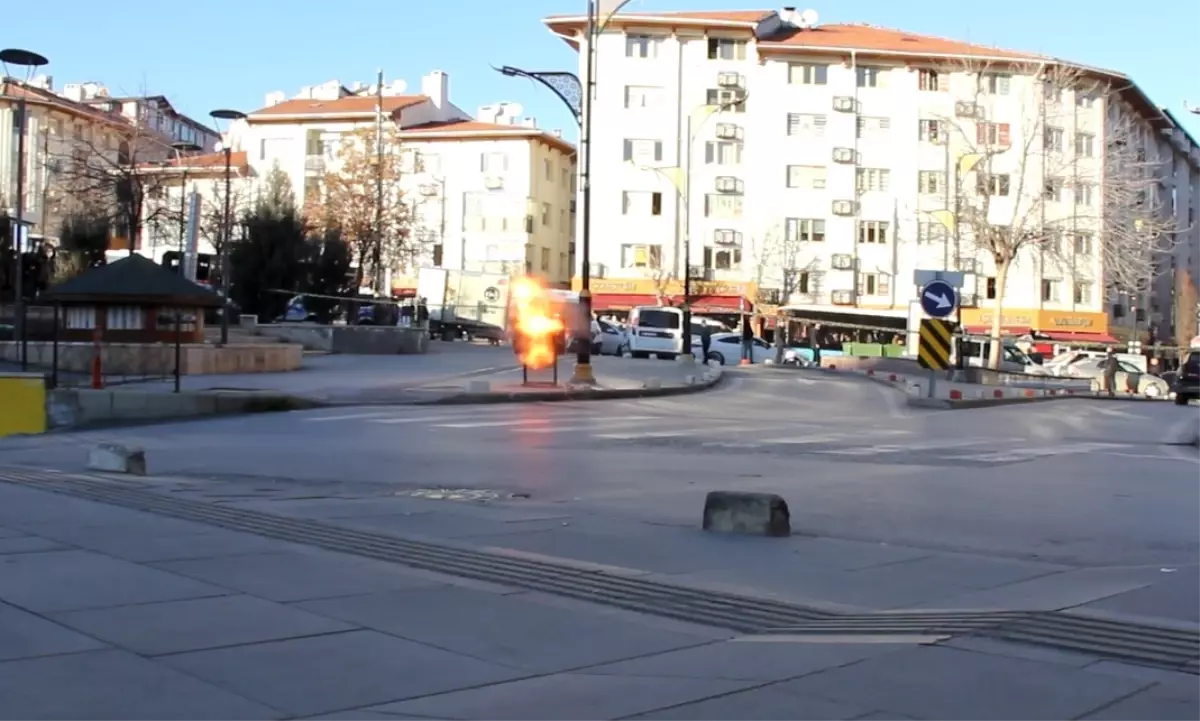 Fünyeyle patlatılan poşetten ayakkabı kutusu çıktı