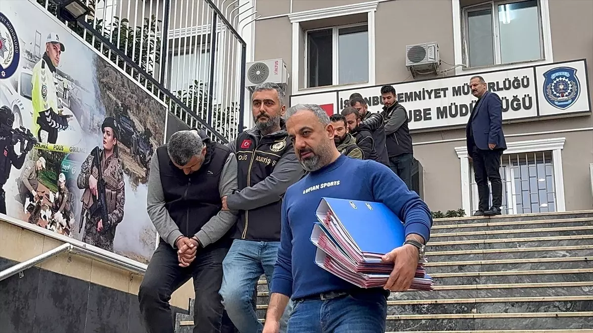 İstanbul merkezli 6 ilde 'change' otobüs operasyonunda yakalanan 14 zanlı tutuklandı