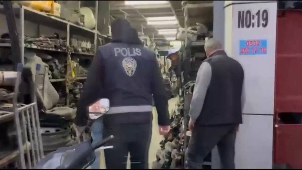 İstanbul merkezli 6 ilde 'Change otobüs' operasyonu: 27 kişilik şebeke çökertildi