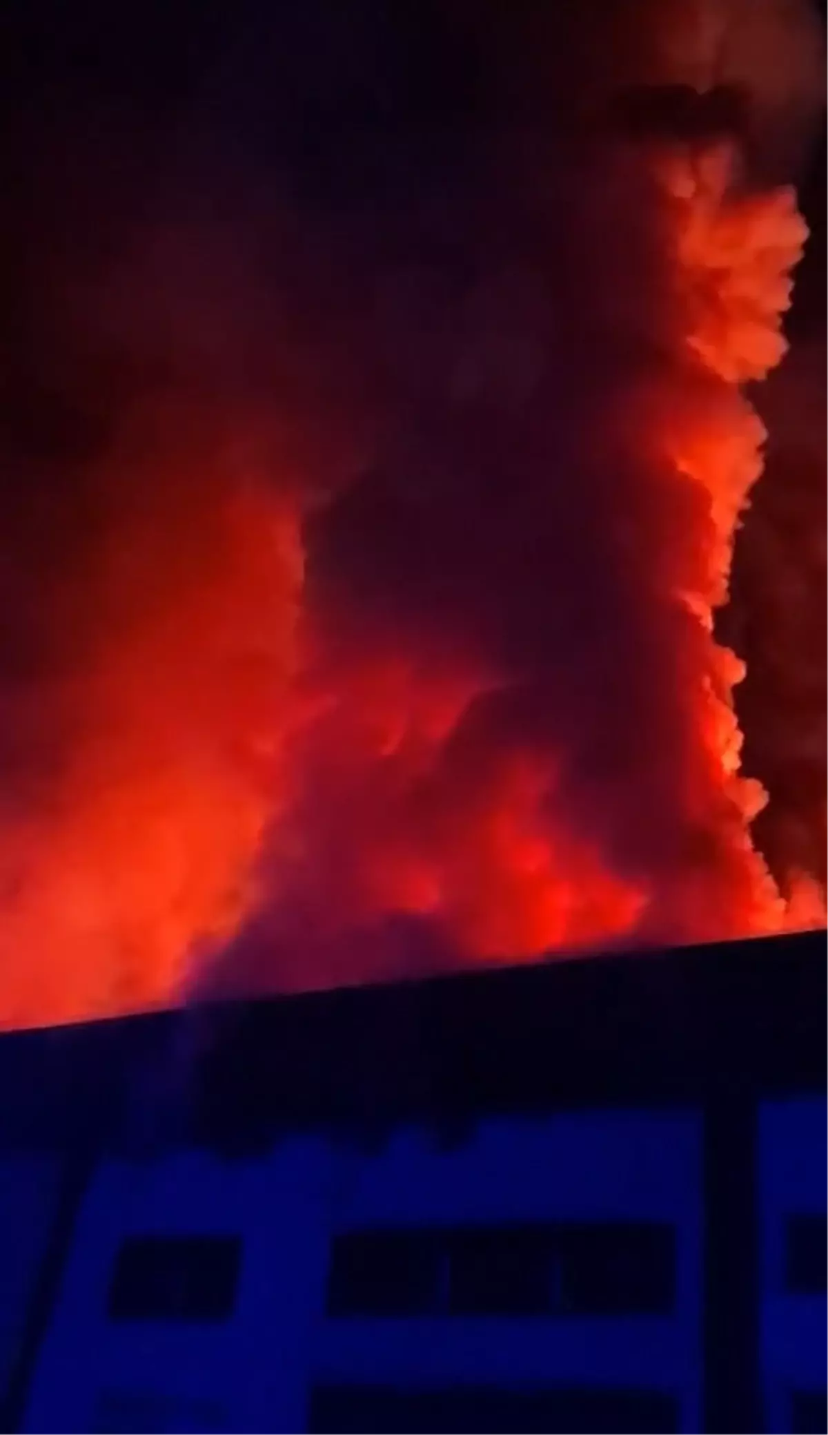 Kayseri'de mobilya atölyesinde yangın