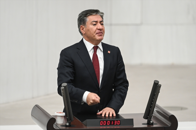 meclis te ataturk un a si gerginligi ak 19369658 3189 m