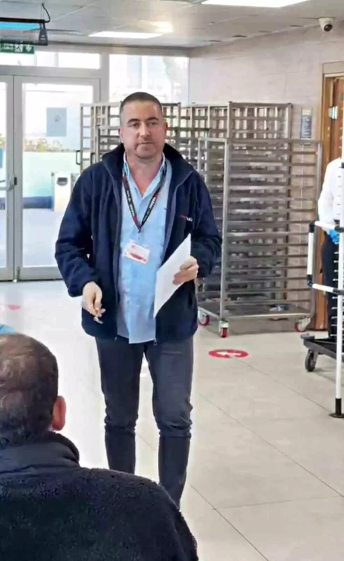 Mudanya yazaki işçilerinden MESS'in düşük zam teklifine çatal-kaşıklı protesto