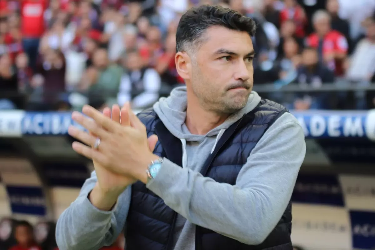 Sürpriz anlaşma! 3 gün önce istifa ettiği takıma geri dönüyor