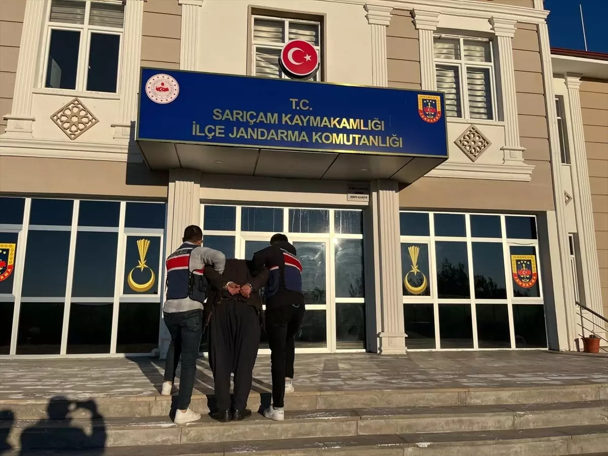 Adana'da 15 yıl kesinleşmiş hapis cezasıyla aranan hükümlü yakalandı
