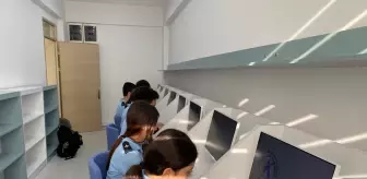 Aksu Uçak Lisesi'nde kütüphane, etüt ve müzik sınıfı açıldı