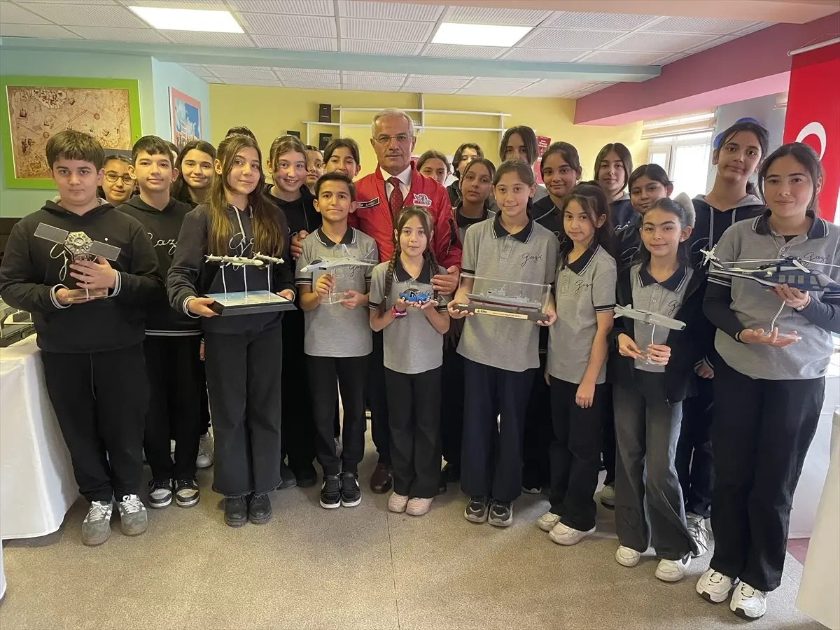 Amasya'da öğrenciler 'Yerli Malı Haftası'nda 'yerli ve milli' ürünlere dikkati çekti