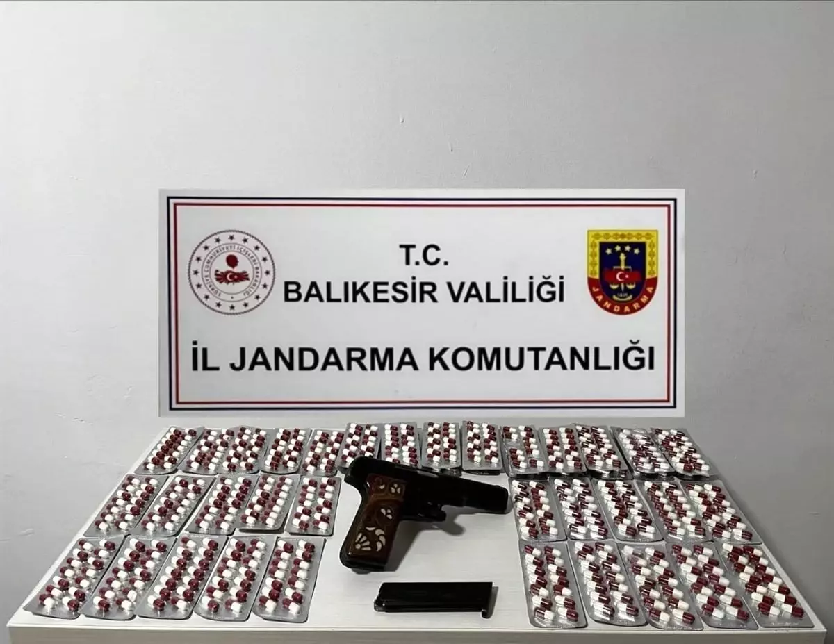 Balıkesir'de 8 ilçede uyuşturucu operasyonu; 31 şahıs yakalandı