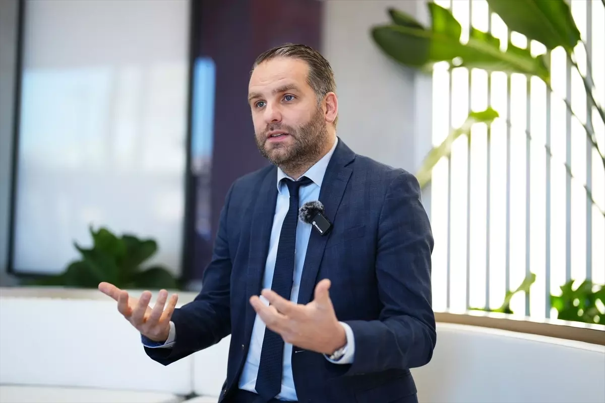 Belçikalı siyasetçi Ben Achour, Türkiye'nin yüksek nitelikli savunma sanayisi geliştirdiğini söyledi Açıklaması