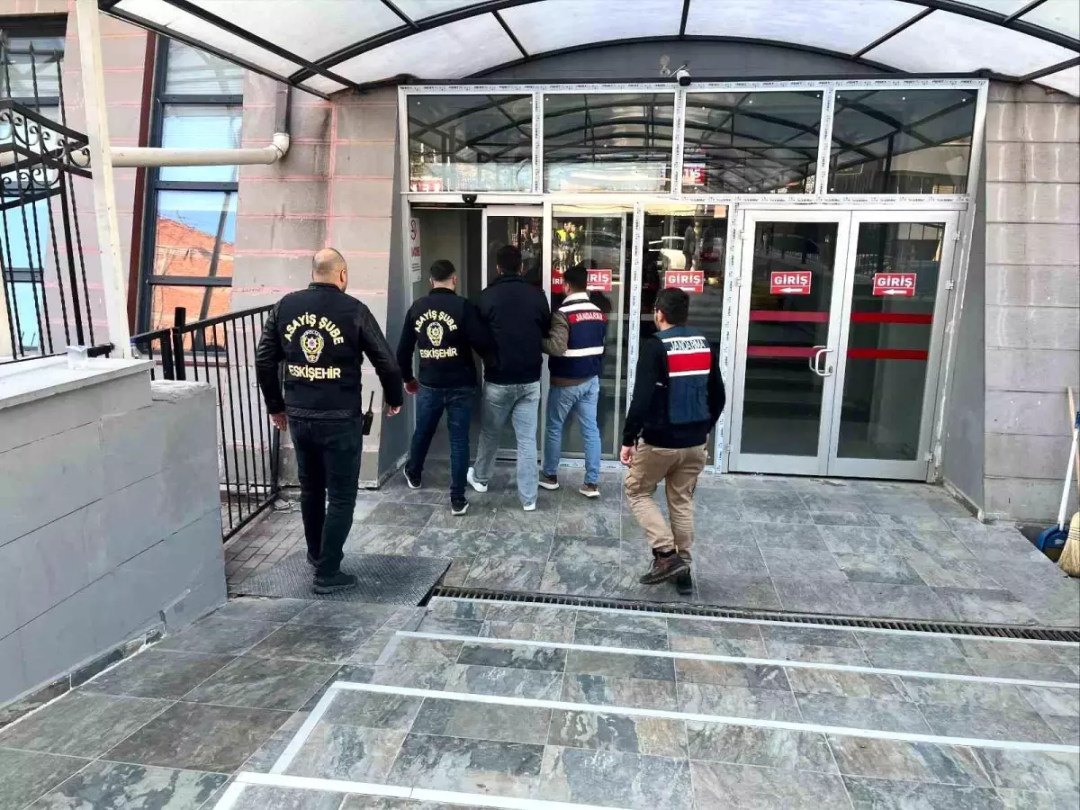 'Dolandırıcılık' suçundan 19 yıl hapis cezası olan şahıs yakalandı