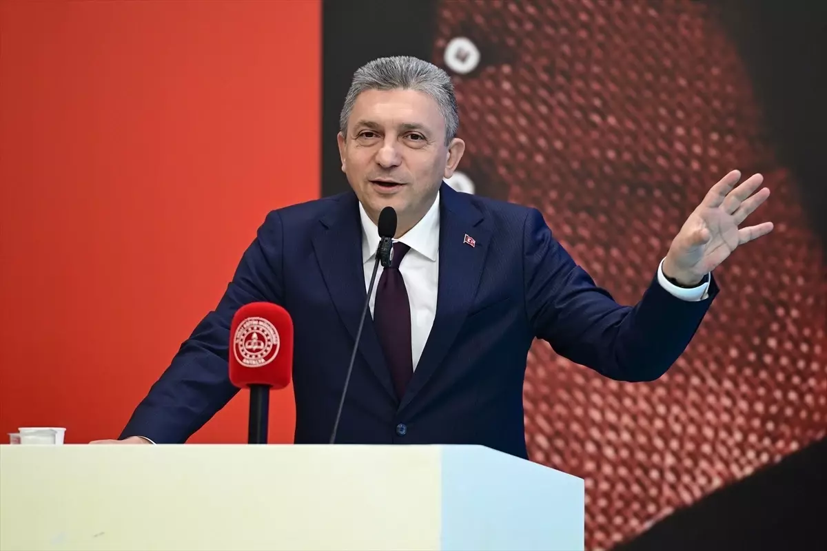 'Genç AR-GE Akdeniz Bölge Çalıştayı' Antalya'da başladı