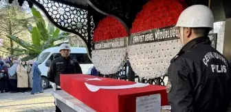 Giresun'da otomobilin dere yatağına devrilmesi sonucu ölen bekçinin cenazesi defnedildi