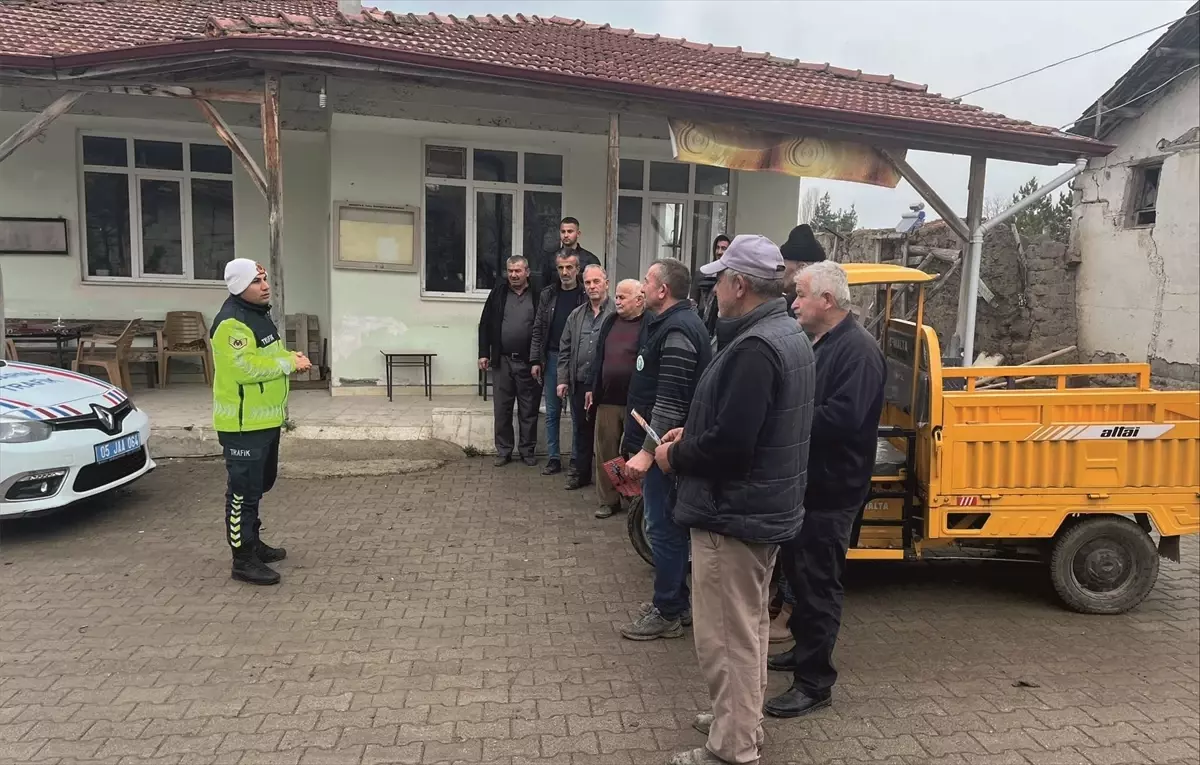Gümüşhacıköy'de elektrikli bisiklet ve motosiklet semineri düzenlendi