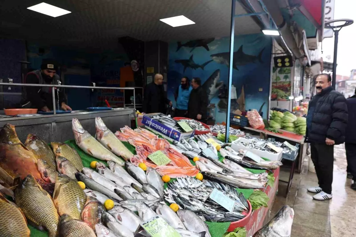 Havaların soğumasıyla birlikte vatandaşların balığa olan rağbeti arttı