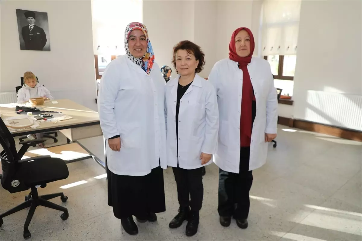 Ordu'da kurslara katılan üç kadın usta öğretici oldu
