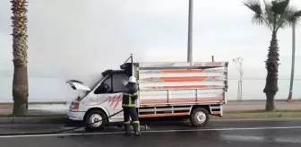 Ordu'da seyir halindeki kamyonet yandı