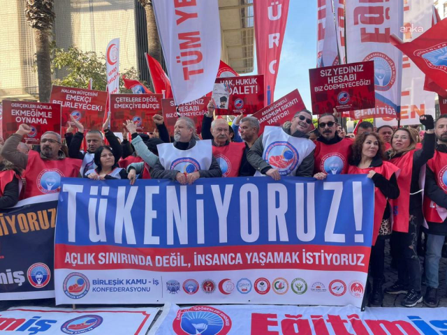 Police teams surrounded the group wanting to protest in front of the TBMM