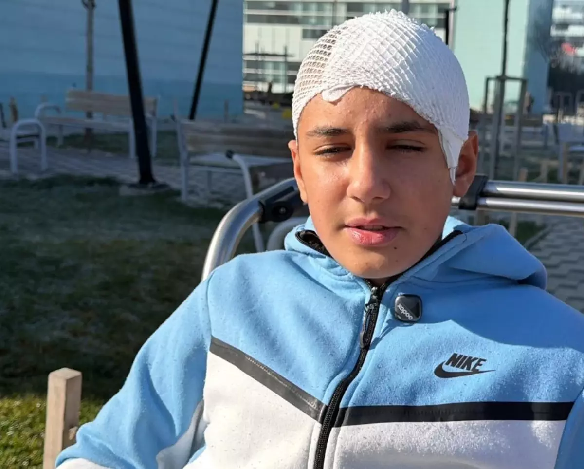 Şakalaştığı okul arkadaşı, taşla Hasan Berat'ı hastanelik etti