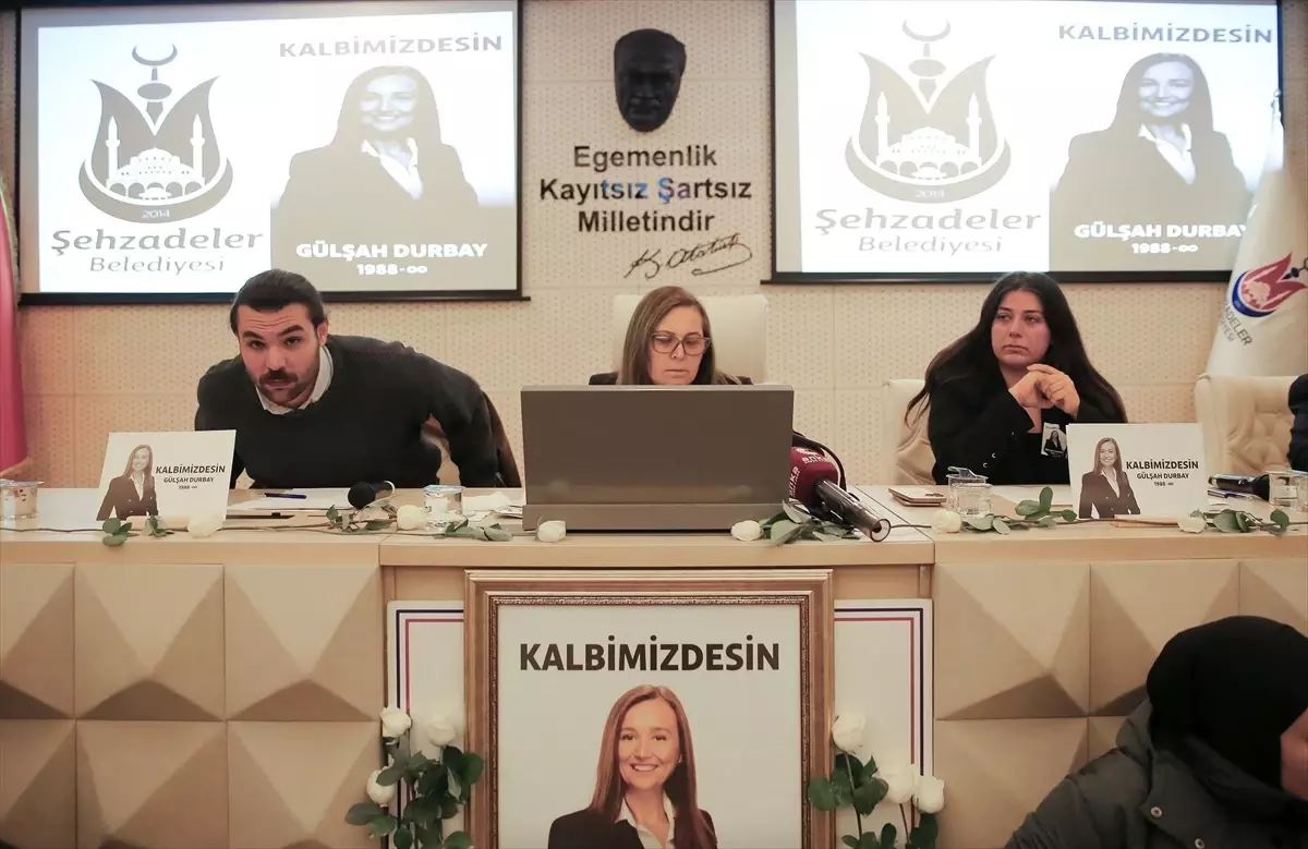 Şehzadeler'in yeni belediye başkanı Hakan Şimşek oldu