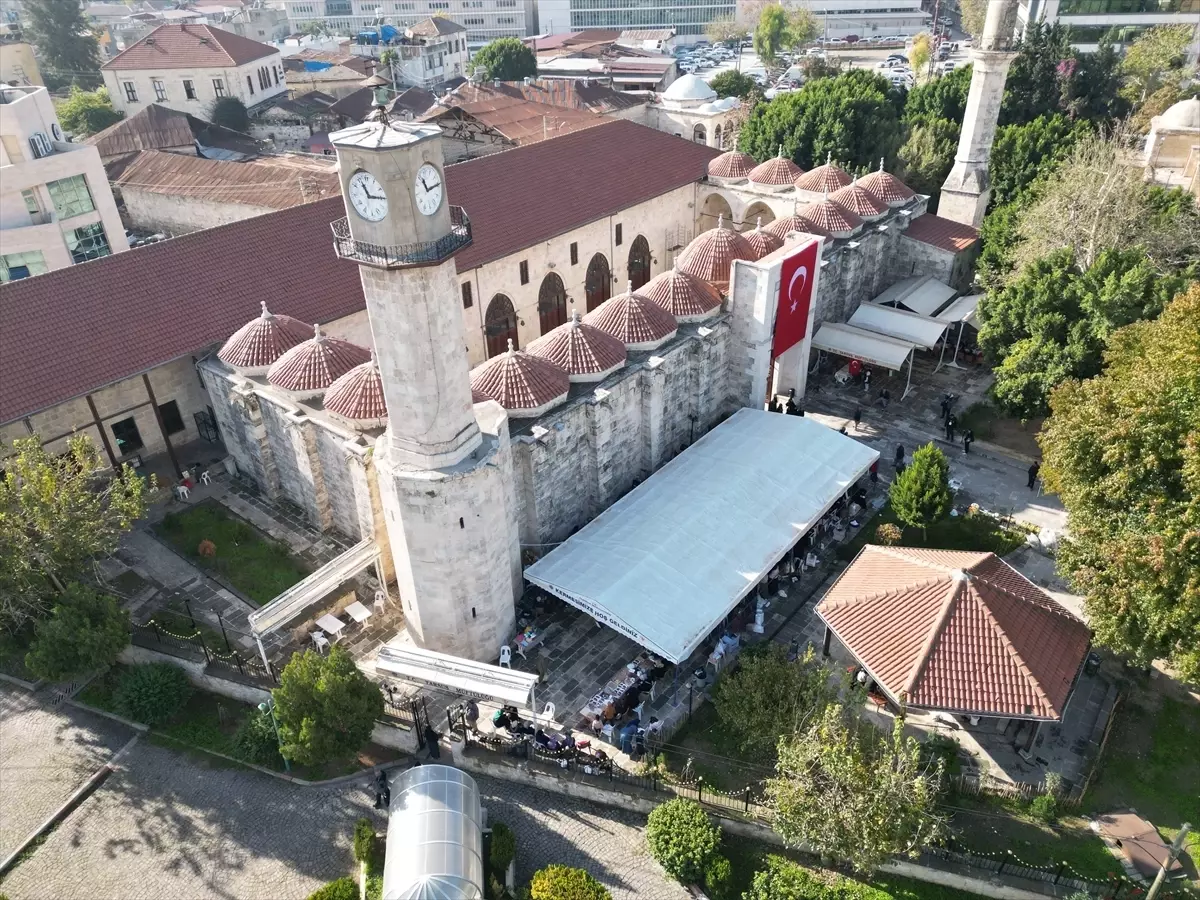 Tarsus'ta Filistin halkına destek için kermes düzenlendi