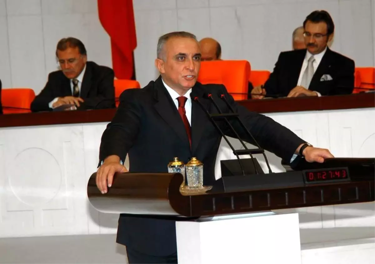 TBMM eski İdare Amiri Uzunırmak, yılların yorgunluğunu tarımla atıyor