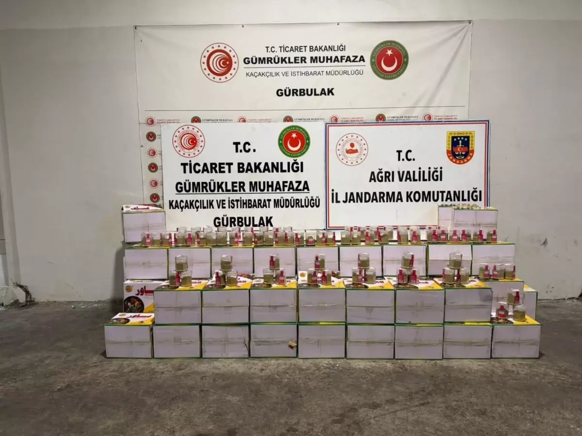 TIR'daki kavanozlardan 163,9 kilo eroin çıktı