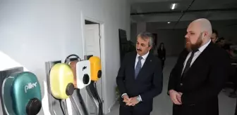 Vali Sezer'den pil üreticisi firmaya ziyaret