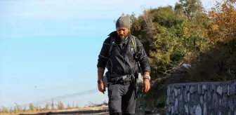 Yürüyerek yola çıkan 'Seyyah Ömer' 81 ilde fidan dikti