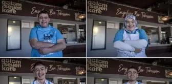 Bu kafeyi 'gülümseyen özel yüzler' ayakta tutuyor